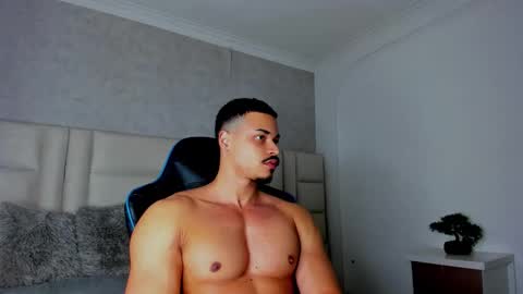 Michael online show from November 21, 3:59 am