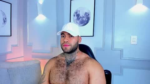 Snapshot of michael_salens chatting on February 4, 2:32 pm Michael Salens independent model online show from February 4, 2:32 pm