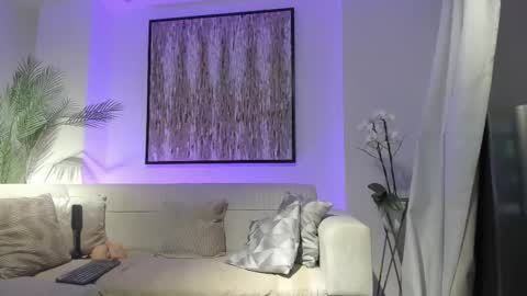 Snapshot of michael_salens chatting on March 10, 10:28 am Michael Salens independent model online show from March 10, 10:28 am