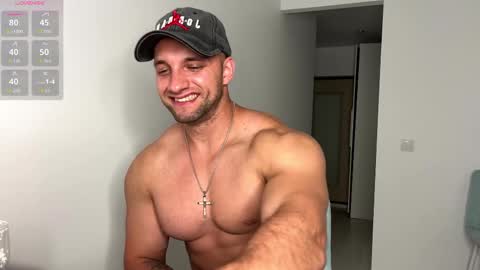 michaelbradley_for_u online show from September 15, 10:11 pm