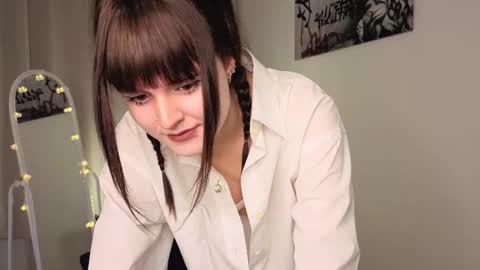 Michele online show from February 12, 1:26 pm