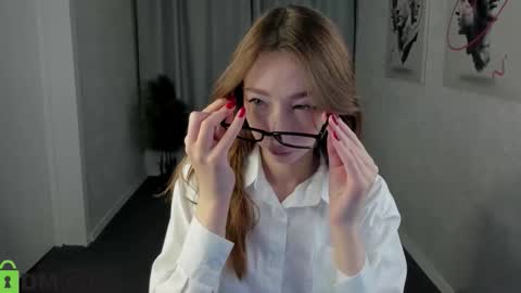 Snapshot of michelle__allen chatting on October 3, 1:04 am Michelle online show from October 3, 1:04 am