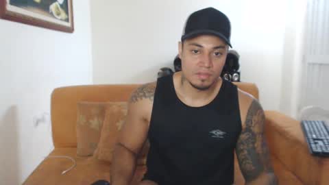 Snapshot of michelle_allen0104 chatting on January 27, 4:33 pm michelle_allen0104 online show from January 27, 4:33 pm