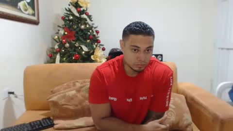 Snapshot of michelle_allen0104 chatting on December 27, 1:07 pm michelle_allen0104 online show from December 27, 1:07 pm