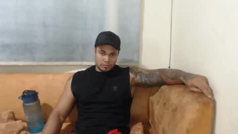 Snapshot of michelle_allen0104 chatting on September 20, 5:10 am michelle_allen0104 online show from September 20, 5:10 am