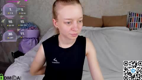 michelle_blond online show from November 27, 8:00 am