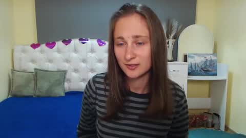 Snapshot of michellee11 chatting on October 1, 11:53 am Michel online show from October 1, 11:53 am