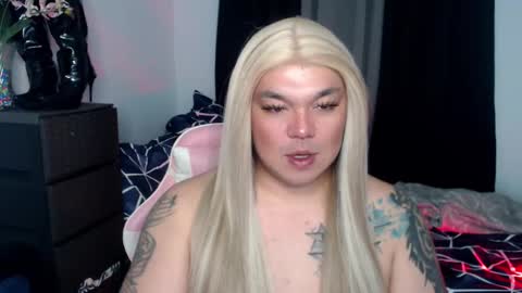 Snapshot of michellevixen921 chatting on October 14, 11:57 am Michelle online show from October 14, 11:57 am