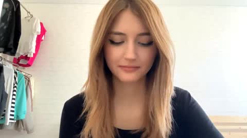 Jenny online show from April 28, 1:15 pm