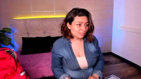 michonne_09 online show from April 19, 3:18 am