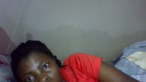 midnight_siren20 online show from April 22, 11:06 am