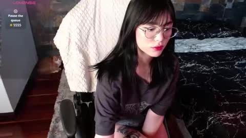 sussie online show from October 23, 7:37 pm