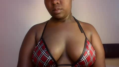 midnightt_curves online show from June 15, 12:35 am