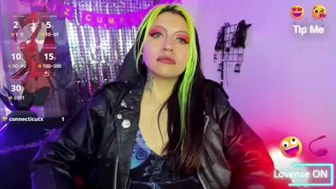 midory_ online show from October 31, 5:41 am