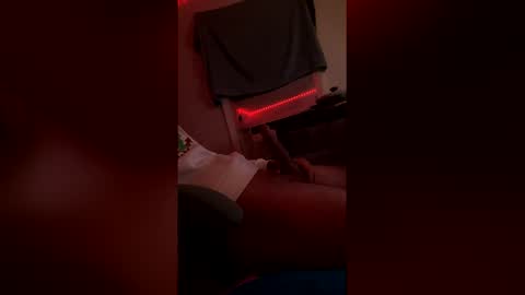 mifriend1998 online show from December 17, 12:01 pm