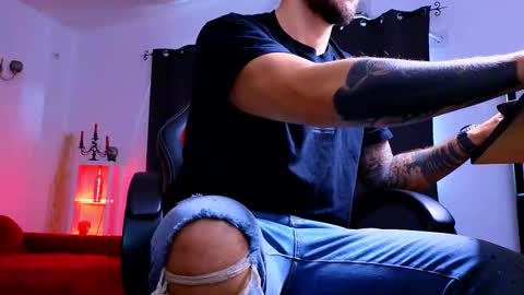 MightyAaron online show from October 12, 7:12 am