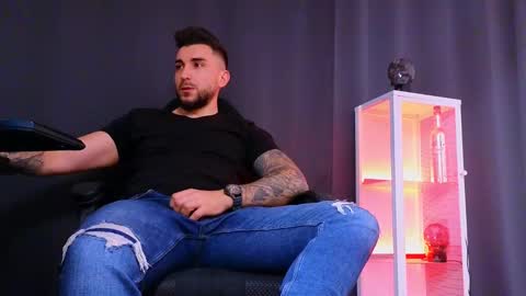 MightyAaron online show from March 12, 12:36 pm