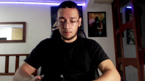 Strong Man online show from January 21, 2:00 am