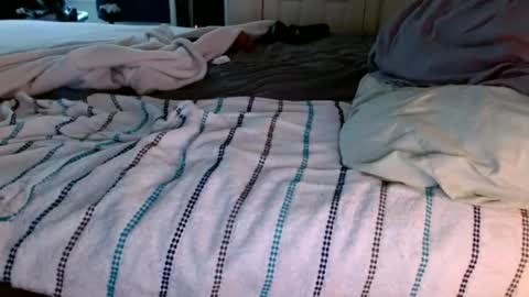 Miggy online show from December 5, 5:44 pm