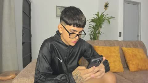 miguel_turqueza online show from May 30, 8:02 am