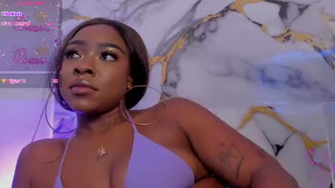 miia_schwarz_ online show from June 24, 2:07 am