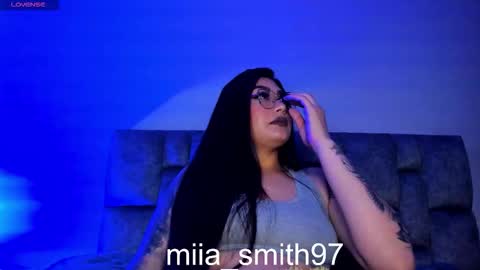 Snapshot of miia_smith97 chatting on September 25, 11:12 pm mia online show from September 25, 11:12 pm