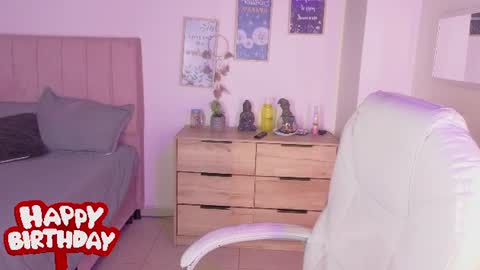 M I I A     online show from June 26, 8:14 pm