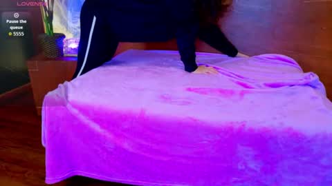  CALL ME MIA  online show from June 13, 10:36 am