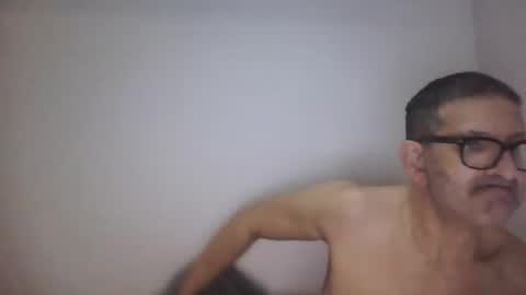 mii4u online show from March 2, 3:33 am