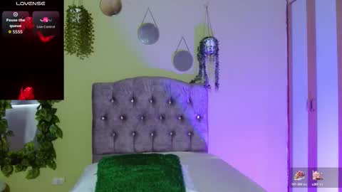 Snapshot of miiss_alyssaa chatting on October 11, 10:02 pm miiss_alyssaa online show from October 11, 10:02 pm
