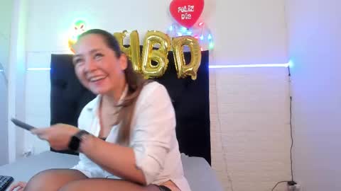 Snapshot of miiss_evaa chatting on September 25, 11:50 am miiss_evaa online show from September 25, 11:50 am