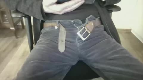 mik online show from December 14, 2:34 pm