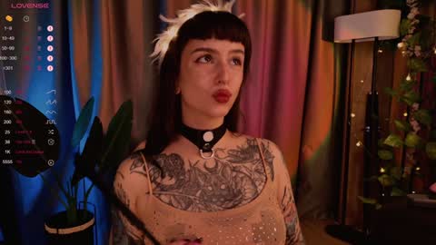 mika_moon_ online show from January 30, 7:59 pm