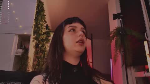 mika_moon_ online show from November 21, 7:01 pm