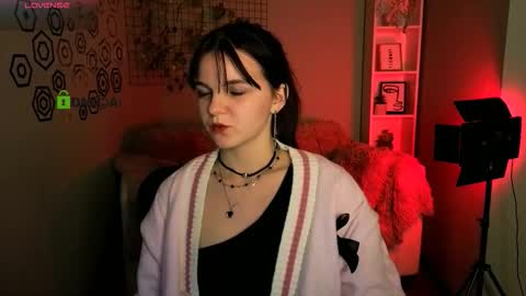 Mika online show from November 23, 2:26 pm