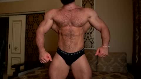 Snapshot of mike0xx chatting on September 25, 8:05 pm mike0xx online show from September 25, 8:05 pm