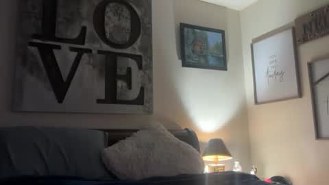Snapshot of mike263424461 chatting on October 24, 11:44 am mike263424461 online show from October 24, 11:44 am