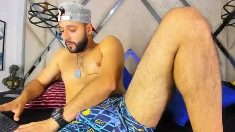 --- Mike --- online show from June 9, 9:47 pm