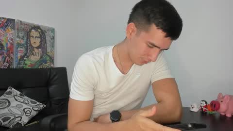 mike3xxx online show from November 27, 2:30 am