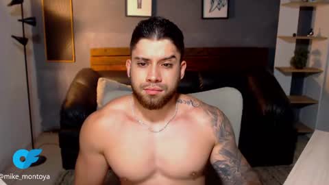 Mike Montoya online show from July 22, 1:52 am