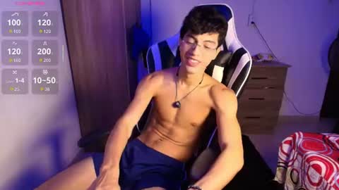 Mike Pineapple online show from July 31, 4:13 am