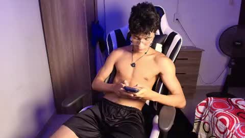 Mike Pineapple online show from July 30, 4:02 am