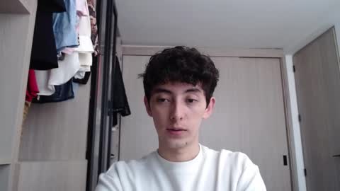 Snapshot of mikebelf4 chatting on March 3, 10:10 pm Mikebelf4 online show from March 3, 10:10 pm