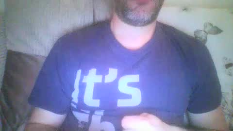 Snapshot of mikehockishuge9 chatting on September 23, 8:59 pm mikehockishuge9 online show from September 23, 8:59 pm