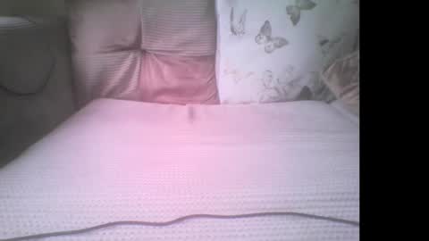 Snapshot of mikehockishuge9 chatting on October 6, 2:57 pm mikehockishuge9 online show from October 6, 2:57 pm