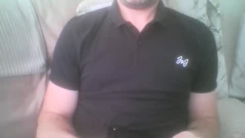 Snapshot of mikehockishuge9 chatting on September 20, 9:45 am mikehockishuge9 online show from September 20, 9:45 am