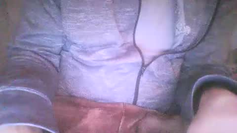 Snapshot of mikehockishuge9 chatting on January 7, 11:24 pm mikehockishuge9 online show from January 7, 11:24 pm