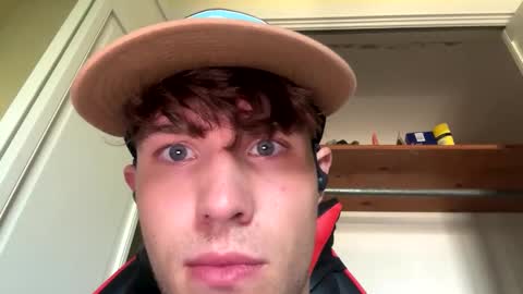 Snapshot of mikeiron126150 chatting on September 20, 10:46 pm mikeiron126150 online show from September 20, 10:46 pm