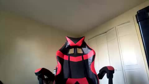 Snapshot of mikeiron126150 chatting on October 19, 9:30 pm mikeiron126150 online show from October 19, 9:30 pm