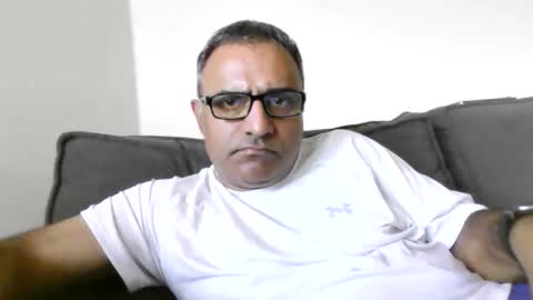 mikej143 online show from May 3, 11:44 pm